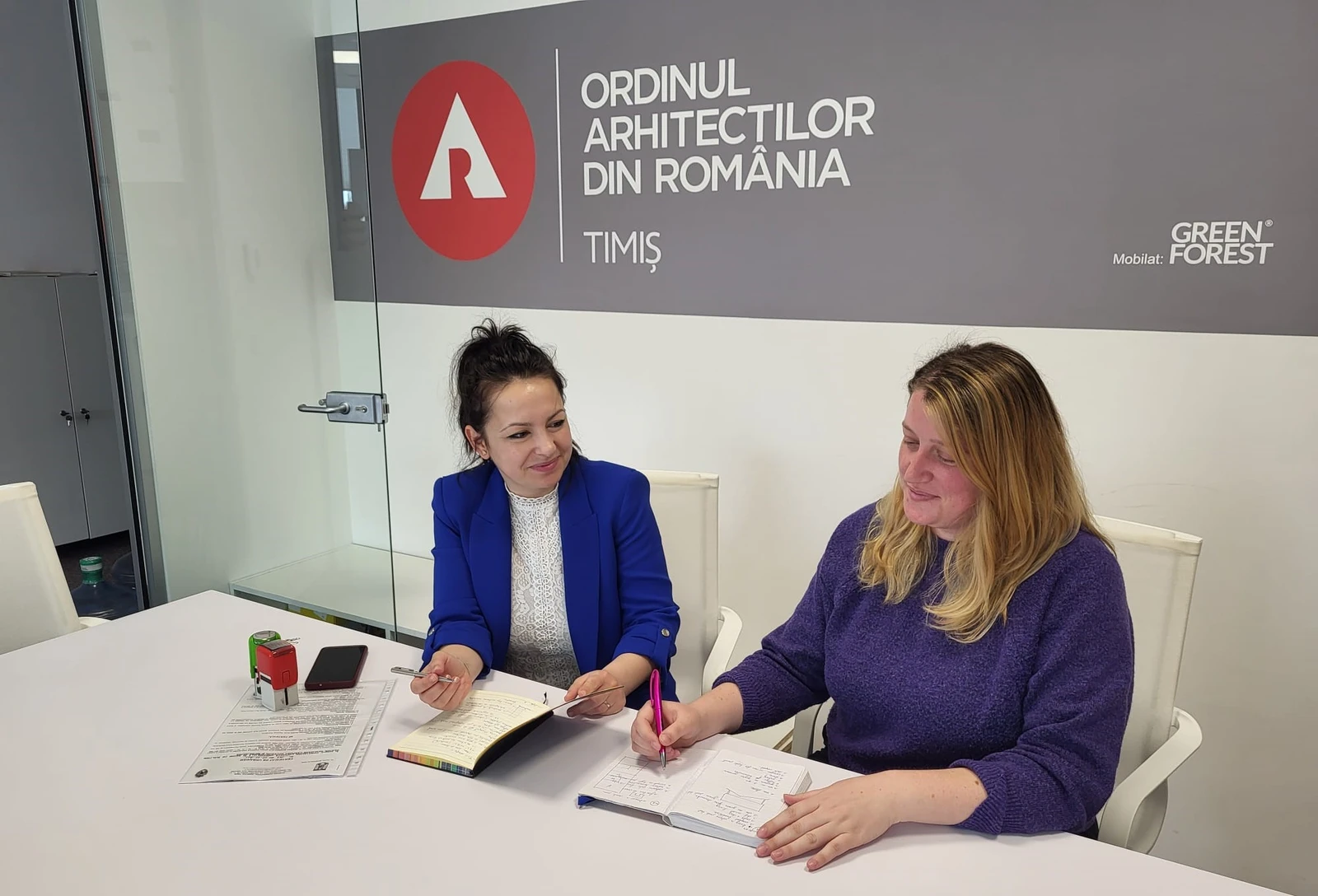 Spațiul deschis pentru întâlniri și colaborare – HUB-ul OAR Timiș, văzut prin ochii membrilor